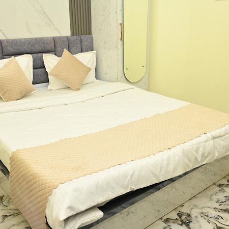 The Vintage Plaza Hotel Baripada Bagian luar foto